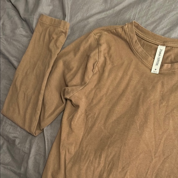 Zenana Outfitters Tops - Zenana Outfitters Brown/Tan Long Sleeve Shirt